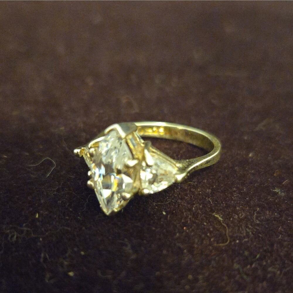 Avon 925 Sterling Silver Marquise CZ Cocktail Ring Size 6 Prong Set
